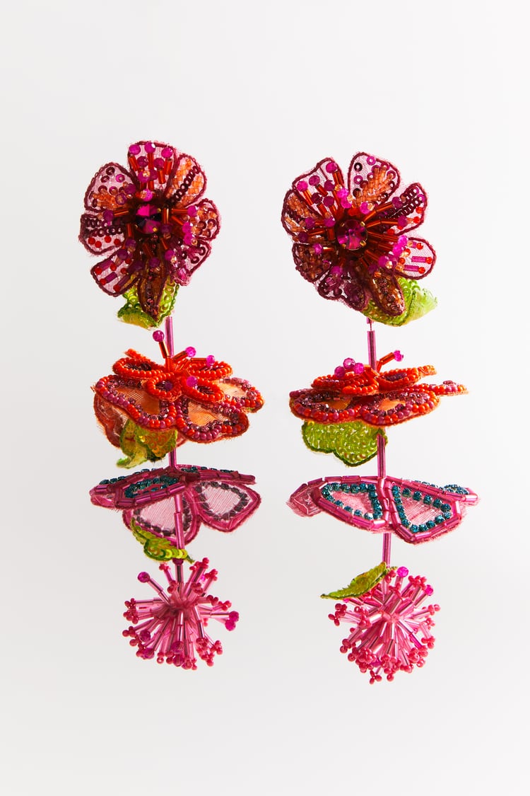 BOUCLES D'OREILLES À FLEURS ET VERROTERIES